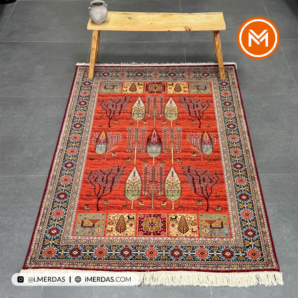 فرش گبه کد 184 زمینه لاکی